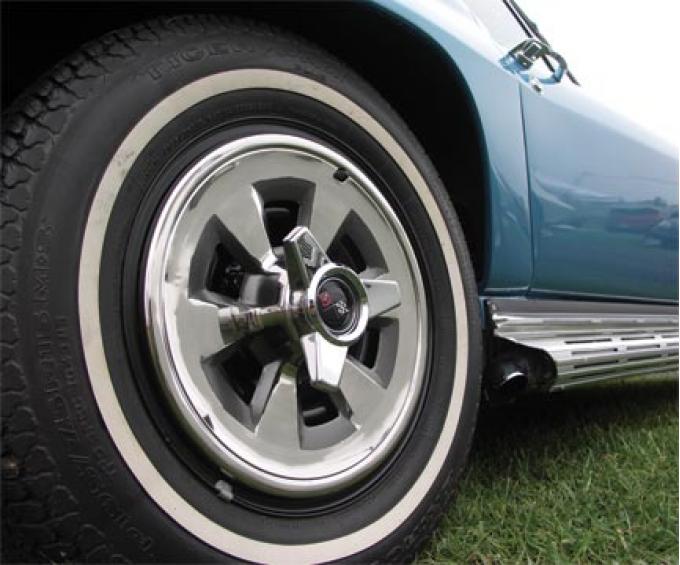 Corvette Wheel Covers, with Spinners, 1965