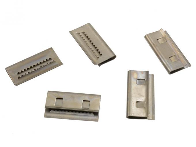 68-72 Windshield Moulding Clips on Wiper Door - Lower Center (Set of 5)