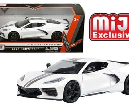 Motormax 1:24 2020 Chevrolet Corvette C8 Stingray (White with Black stripes)